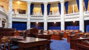 Kedudukan DPRD terhadap Pemerintah