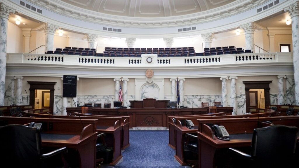 Komisi-Komisi di DPRD dan Fungsinya