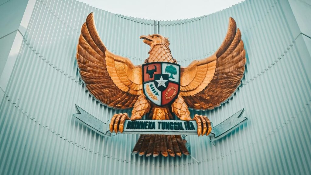 Demokrasi Pancasila sebagai Cermin Kehidupan Politik di Indonesia